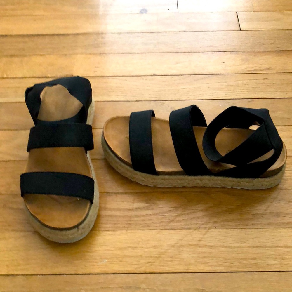 Platform/Flatform Sandals - Black - 7.5